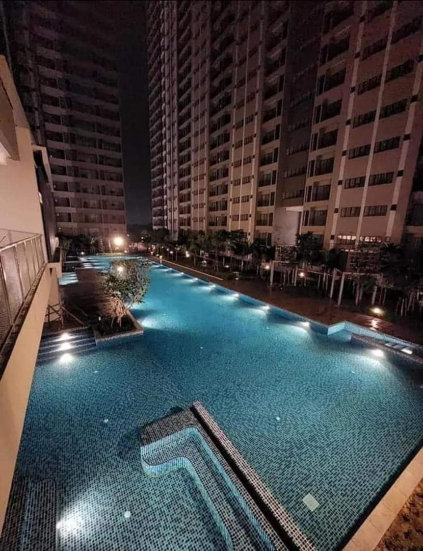 Youth City Nilai Cozy View Apartment ภายนอก รูปภาพ